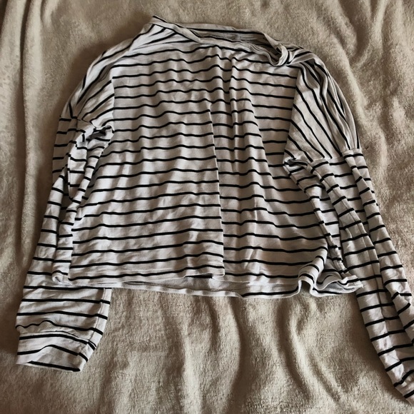 Striped white - Picture 1 of 1